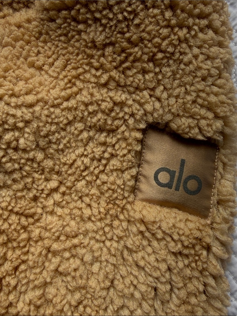 Alo Foxy Sherpa Jacket Camel Tan size small - Picture 7 of 14